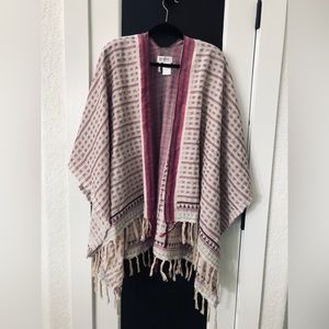 Shyanne one size country shawl